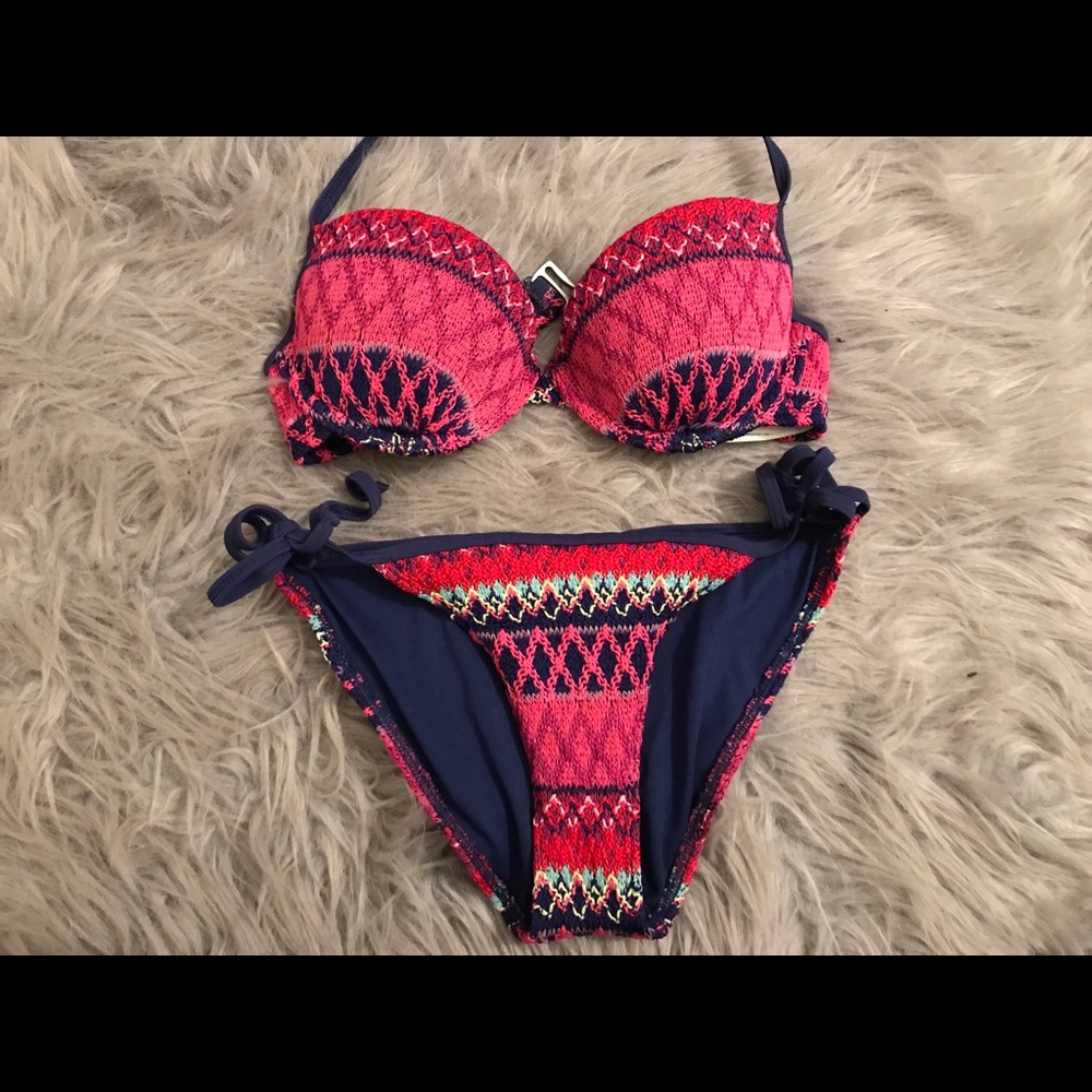 Hollister Swimsuit Set